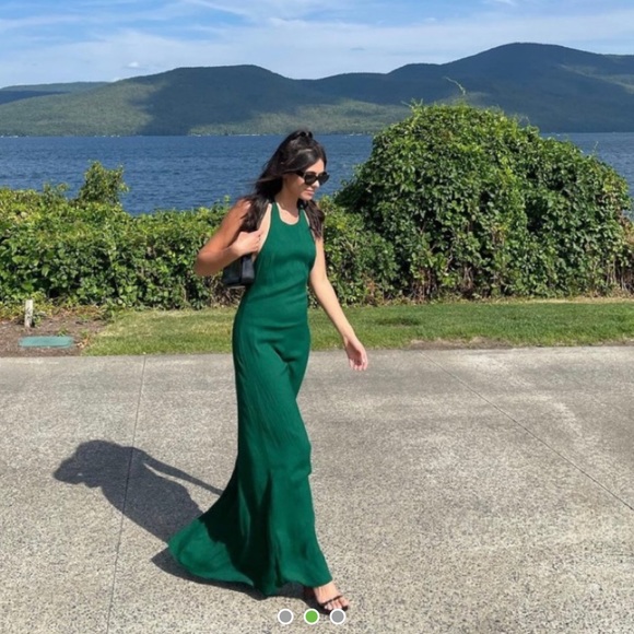 REFORMATION GREEN DRESS - SIZE XS - Picture 1 of 3